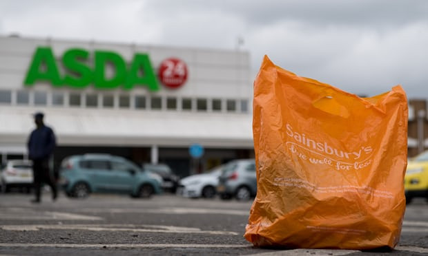 (Nguồn: theguardian.com) Thỏa thuận "bom tấn" của ngành bán lẻ Anh giữa Sainsbury’s và Asda ảnh 1
