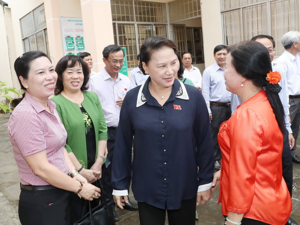 Chủ tịch Quốc hội tiếp xúc cử tri thị trấn Phong Điền, Cần Thơ ảnh 1