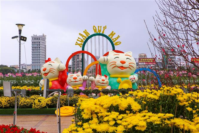 Thành phố Đà Nẵng tưng bừng đón Tết Nguyên đán Quý Mão 2023 ảnh 1