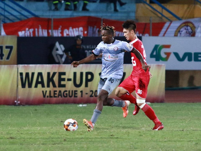 HLV Thành phố Hồ Chí Minh nói gì trước nguy cơ mất ngôi đầu? ảnh 1