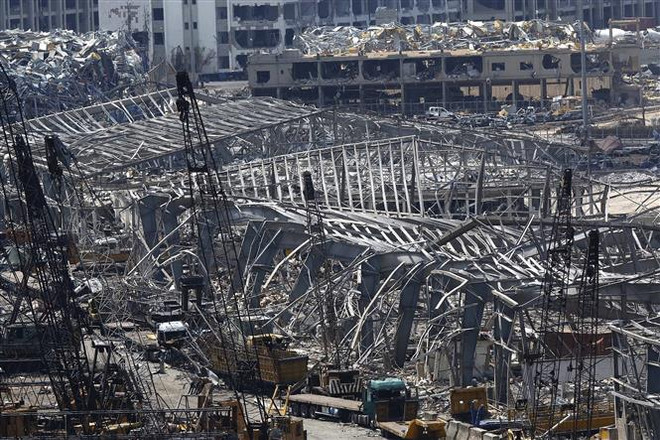 Vụ nổ ở Beirut: Thu dọn lượng vật liệu tương đương với tháp Eiffel ảnh 1