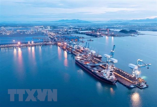  Quảng Ngãi: Đẩy mạnh khai thác lợi thế Cảng Nước sâu Dung Quất ảnh 1