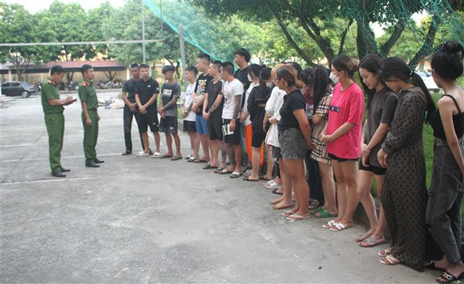 Ninh Bình: Hốt trọn ổ nhóm dùng ma túy trong khách sạn giữa thành phố ảnh 1