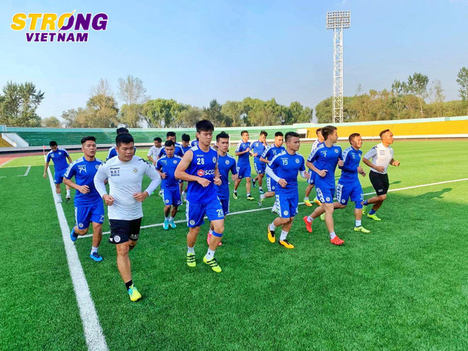 Hà Nội FC 'luyện công,' sẵn sàng cho trận đấu lịch sử với April 25 ảnh 1