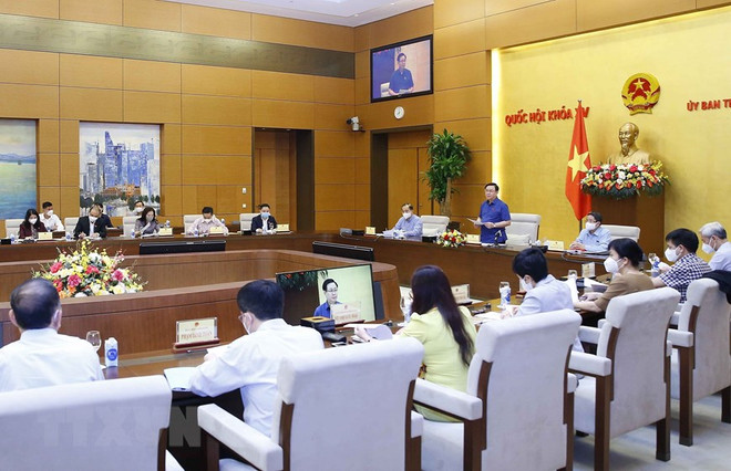 Chủ tịch Quốc hội chủ trì làm việc về chính sách tài khóa và tiền tệ ảnh 2