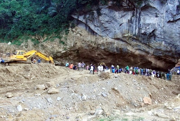Bắc Kạn: Tích cực tìm kiếm người mất tích trong vụ sập hầm vàng ảnh 1
