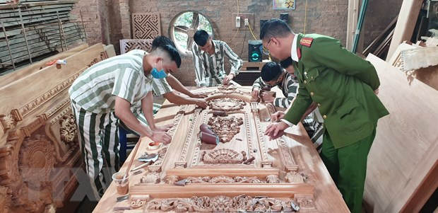 Thông qua Nghị quyết thí điểm dạy nghề cho phạm nhân ngoài trại giam ảnh 2