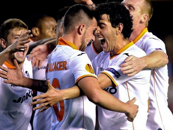 Europa League: Valencia ngược dòng "thần kỳ" vào bán kết ảnh 1