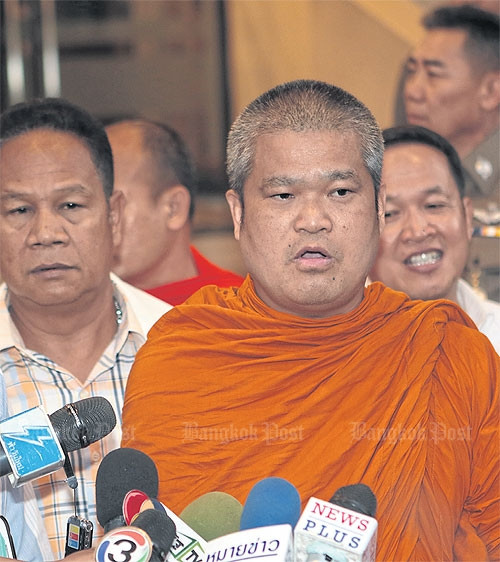 Mâu thuẫn giữa chính quyền Thái Lan và giới tăng lữ tăng cao ảnh 1