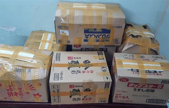 Cần Thơ: Siêu thị bán công khai thực phẩm, rượu ngoại không xuất xứ ảnh 1