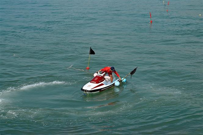 Quảng Ninh: Tìm thấy thi thể cháu bé bị đuối nước ở Quan Lạn ảnh 1