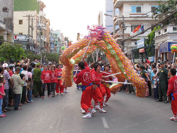 Múa lân sư rồng - nét văn hóa dân gian đặc sắc dịp Tết Trung Thu ảnh 1
