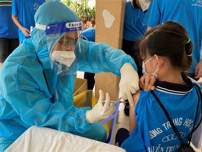 Học sinh tiểu học Long An bắt đầu học trực tuyến từ ngày 3/1/2022 ảnh 1