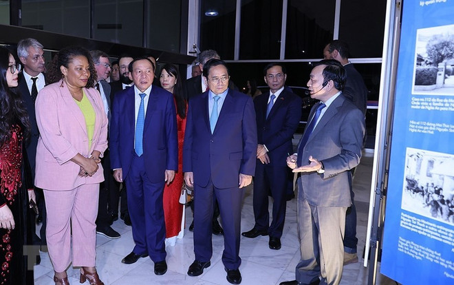 Thủ tướng dự khai mạc triển lãm ảnh về Chủ tịch Hồ Chí Minh tại Brazil ảnh 1