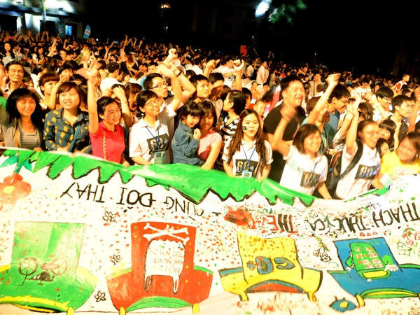 Các hoạt động hướng đến Cuộc thi “Tắt đèn bật ý tưởng 2014”. (Ảnh minh họa: TTXVN) “Tắt đèn bật ý tưởng” hướng đến một Việt Nam xanh ảnh 1