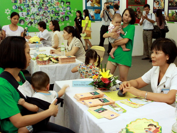 Tỷ lệ nuôi con bằng sữa mẹ trong 6 tháng đầu tăng gấp 3 lần ảnh 1