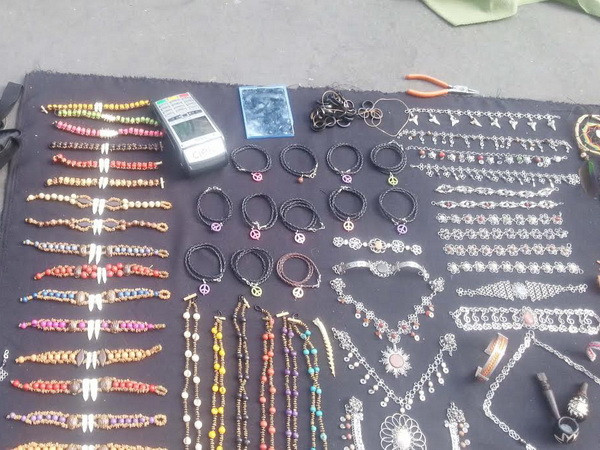 Những người bán hàng rong ở Sao Paulo dùng cả máy quẹt thẻ ảnh 1