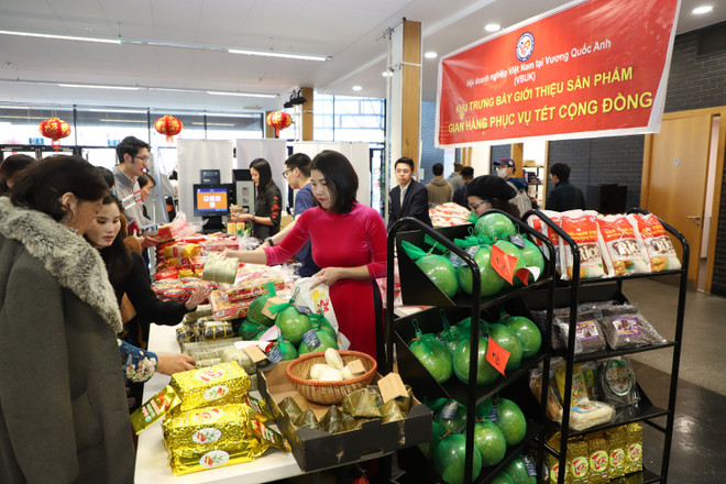 Người Việt tại Anh và Australia gìn giữ nét văn hóa Tết truyền thống ảnh 2