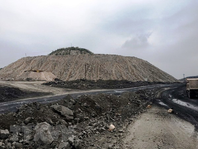 Yêu cầu xử lý nạn khai thác, buôn bán than trái phép tại Quảng Ninh ảnh 1