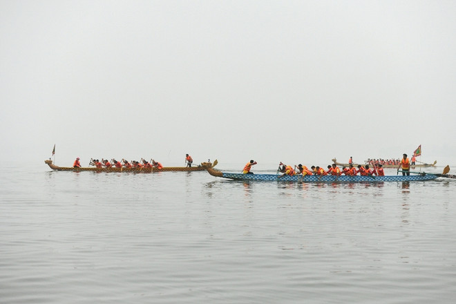 Hà Nội: Độc đáo với lễ hội bơi chải thuyền rồng đầu tiên tại Hồ Tây ảnh 7
