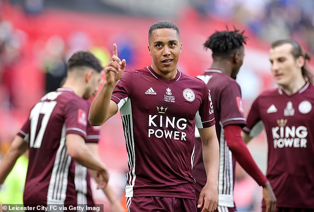 Đánh bại Chelsea, Leicester City lần đầu tiên đăng quang FA Cup ảnh 1