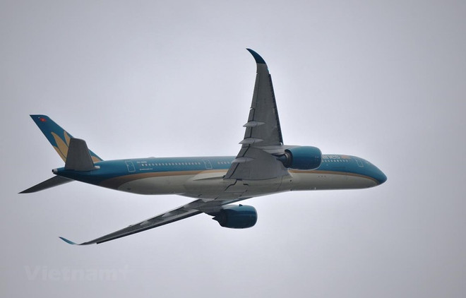 Cục Hàng không: Hạn chế tình trạng bay chờ khi thời tiết bất lợi ảnh 1