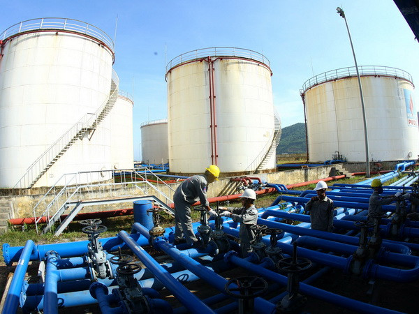 Giữ ổn định thuế nhập khẩu xăng dầu từ nay đến cuối năm ảnh 1