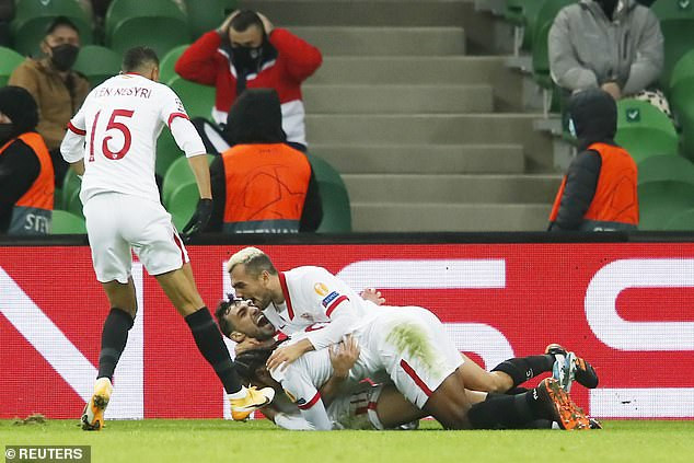 Kết quả Champions League: Xác định 4 đội bóng vào vòng 1/8 ảnh 1