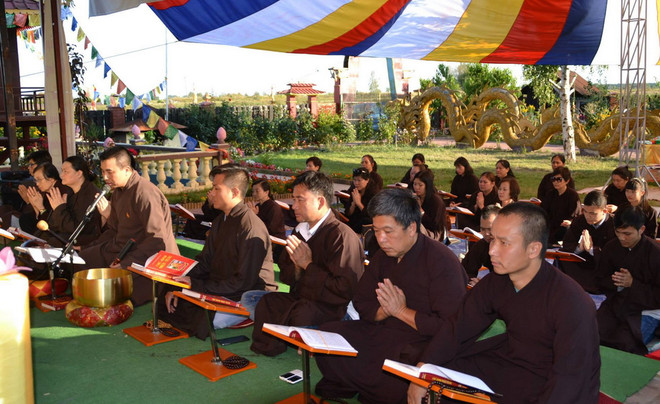 Ba Lan: Cầu siêu các anh hùng liệt sỹ bảo vệ biển đảo Việt Nam ảnh 1