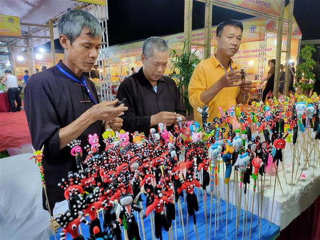 Hà Nội: Khai mạc Chương trình Tinh hoa làng nghề, sản phẩm OCOP ảnh 1