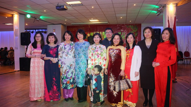 Rực rỡ sắc màu Tết cộng đồng tại Hà Lan, Bỉ và Tây Ban Nha ảnh 2