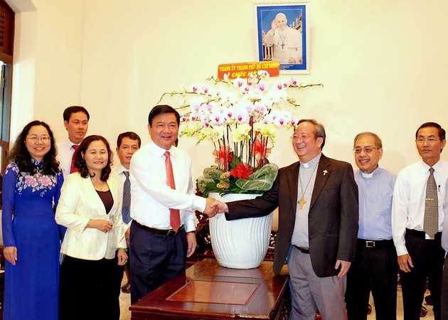 Ông Đinh La Thăng chúc mừng Tòa Tổng Giám mục, Tổng Giáo phận ảnh 1