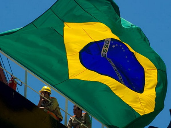 Moody's hạ bậc tín nhiệm của Brazil xuống mức "vô giá trị" ảnh 1