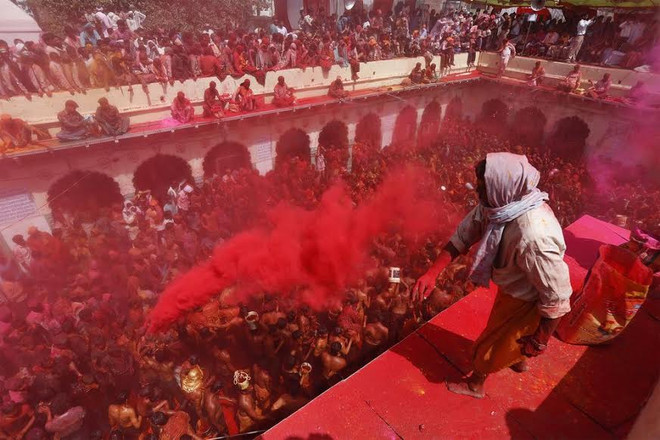Sắc màu bao phủ Ấn Độ trong lễ hội Holi của người Hindu ảnh 2