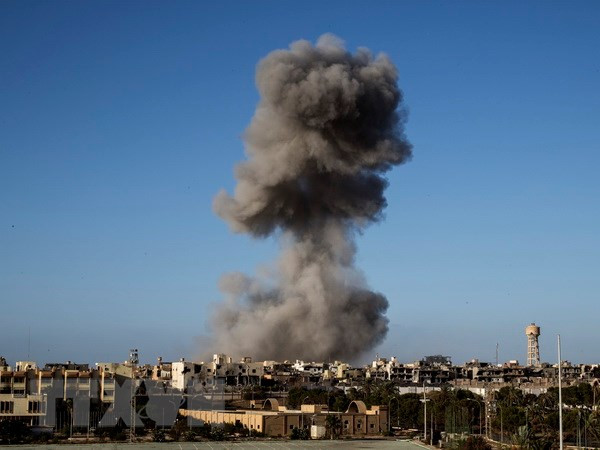 Libya: Tấn công tên lửa vào sân bay Tripoli gây nhiều thương vong ảnh 1