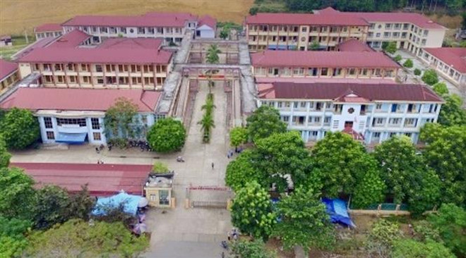 Bệnh viện Đa khoa Khu vực Nghĩa Lộ - nơi cháu H tử vong. (Ảnh: TTXVN phát) Yên Bái: Bé 11 tháng tuổi tử vong do sốc phản vệ nghi do thuốc ảnh 1