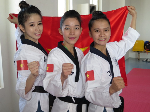 Taekwondo Việt Nam xuất sắc giành 2 HCV quyền biểu diễn ảnh 1