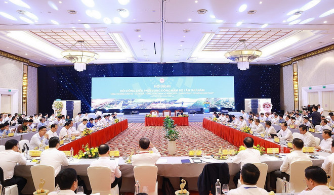 TTXVN_0212 Thu tuong Dong Nam Bo 4.jpg