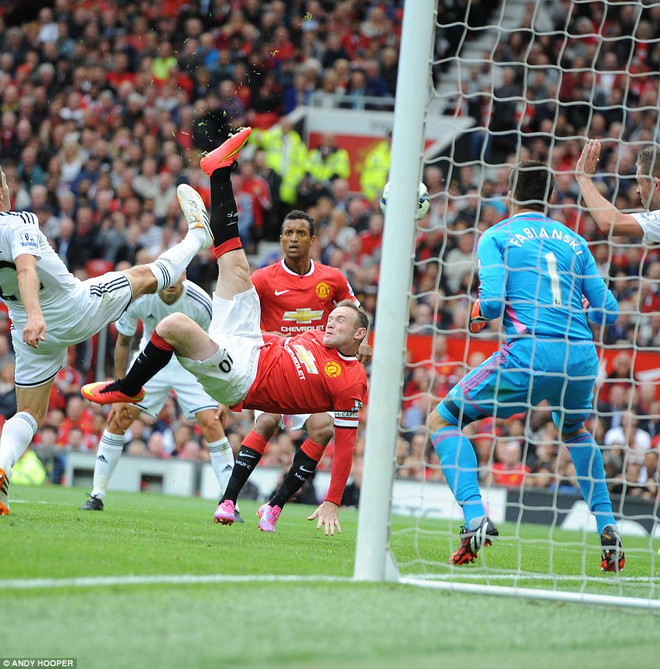 [Photo] Swansea cho M.U nếm "trái đắng" trong ngày ra quân ảnh 8