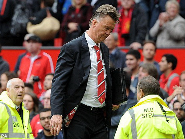 Louis van Gaal đã nói gì sau trận thua đáng xấu hổ của M.U? ảnh 1