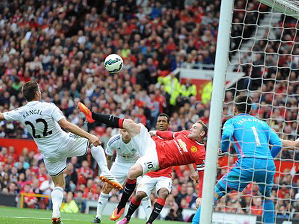 [Video] Rooney lập siêu phẩm, M.U vẫn ôm hận trước Swansea ảnh 1