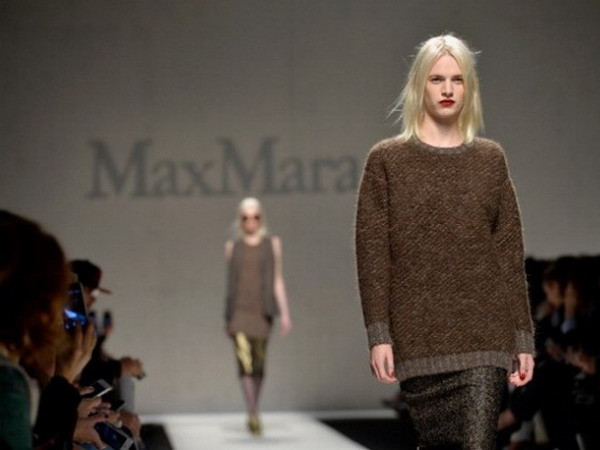 Max Mara ra mắt loạt sản phẩm dùng sợi vải từ chất dẻo tái chế ảnh 1
