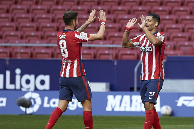 Saul và Suarez luôn biết cách để tạo nên sự khác biệt. (Nguồn: Getty Images) Đối thủ của nhà đương kim vô địch Bayern Munich có gì đáng sợ? ảnh 1
