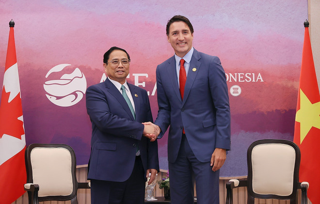 Thủ tướng Phạm Minh Chính gặp Thủ tướng Canada Justin Trudeau ảnh 1