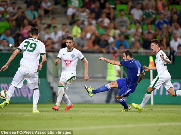 [Video] Cận cảnh màn độc diễn ghi bàn tuyệt đẹp của Fabregas ảnh 1