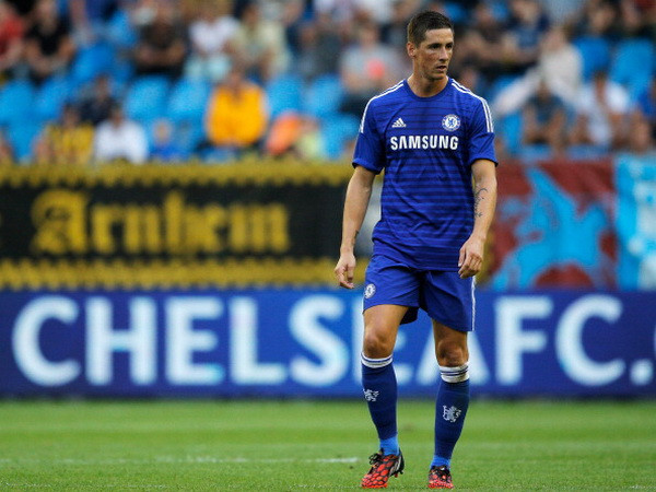 Mourinho "chết lặng" khi chứng kiến pha bóng siêu tệ của Torres ảnh 1