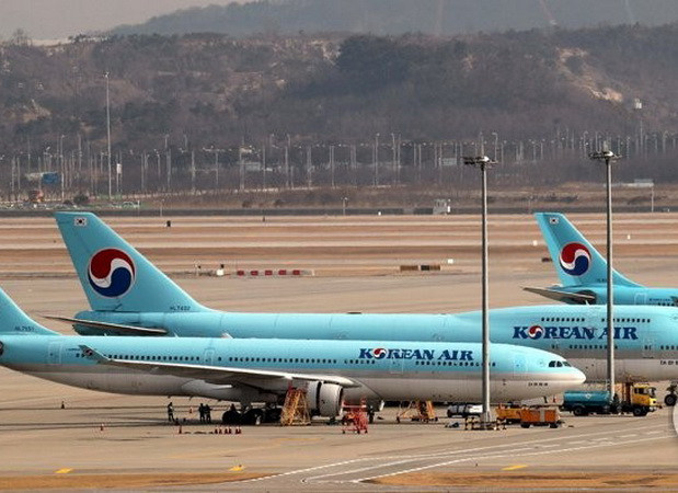 Máy bay của hãng hàng không Korean Air Lines. (Nguồn: Yonhap) Các hãng hàng không Hàn Quốc đồng loạt cắt giảm chuyến và lộ trình bay ảnh 1