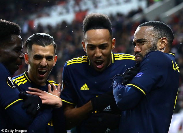 Arsenal giành lợi thế trước Olympiacos. (Nguồn: Getty Images) Kết quả: M.U và Arsenal giành lợi thế, bóng đá Đức đại thắng ảnh 1