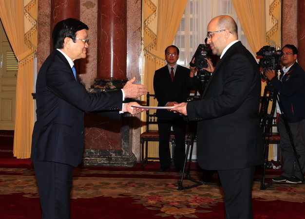 Chủ tịch nước Trương Tấn Sang tiếp các Đại sứ trình quốc thư ảnh 3