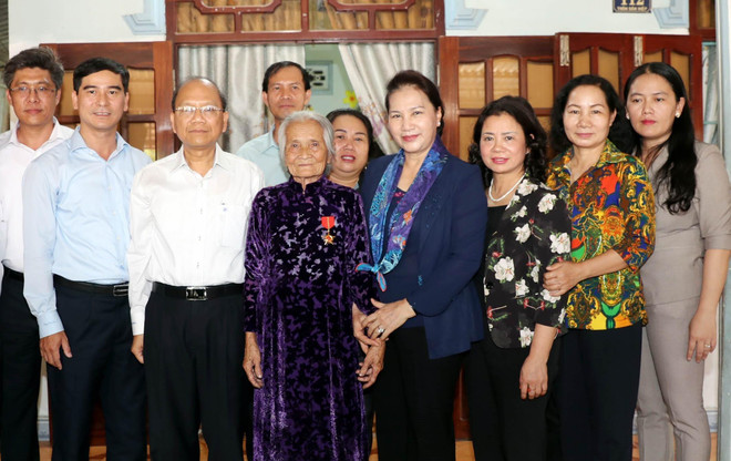 Chủ tịch Quốc hội Nguyễn Thị Kim Ngân làm việc tại tỉnh Bình Thuận ảnh 1